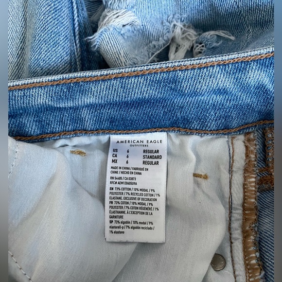 American Eagle Mom Jeans - Picture 7 of 8